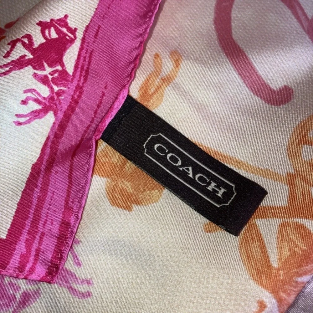 Coach Signature Horse & Carriage Printed Silk Print Square Scarf Womens Pink 26”